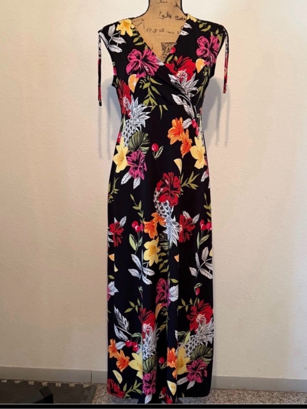 Floral Black Maxi Coastal Cowgirl Dress with adjustable cap sleeves small